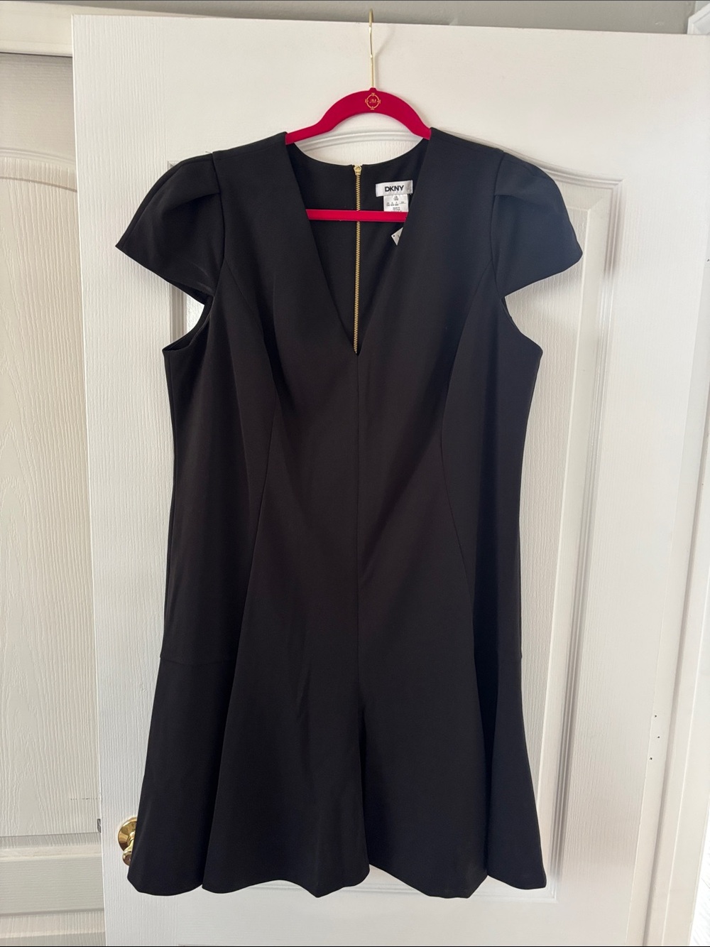 NWT DKNY Black V-Neck Cap Sleeve A-Line Dress with back zipper design SZ 16W